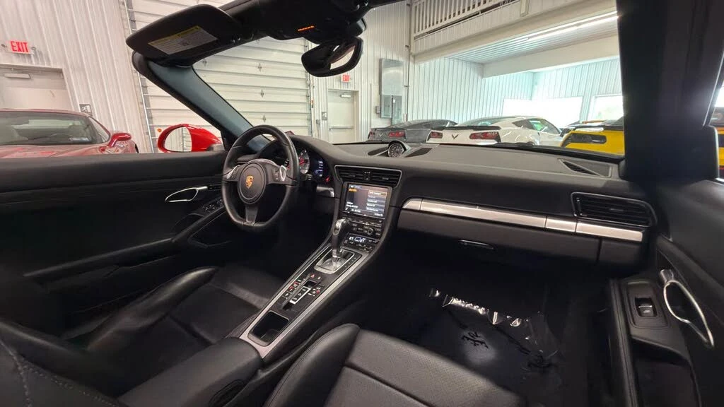 2014 Porsche 991 Carrera 4S - Image 28 of 31