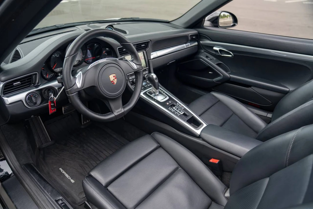 2014 Porsche 991 Carrera 4S - Image 5 of 5