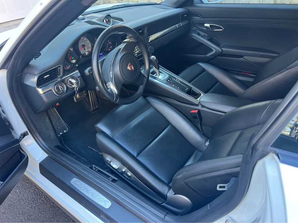 2014 Porsche 991 Carrera 4S - Image 9 of 18