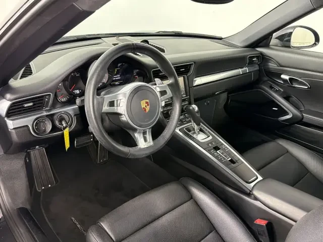 2014 Porsche 911 - Image 30 of 31