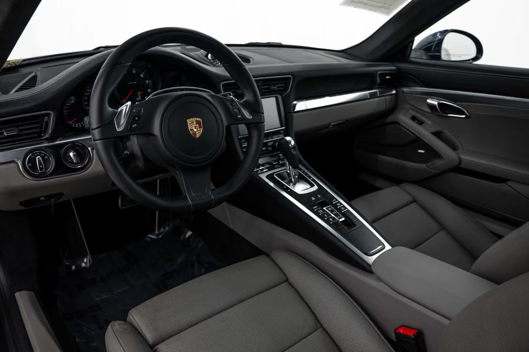 2014 Porsche 991 Carrera 4S - Image 28 of 31