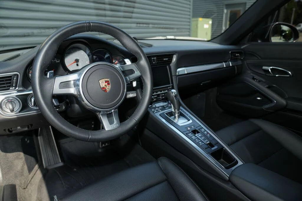2014 Porsche 991 Carrera 4S - Image 28 of 31