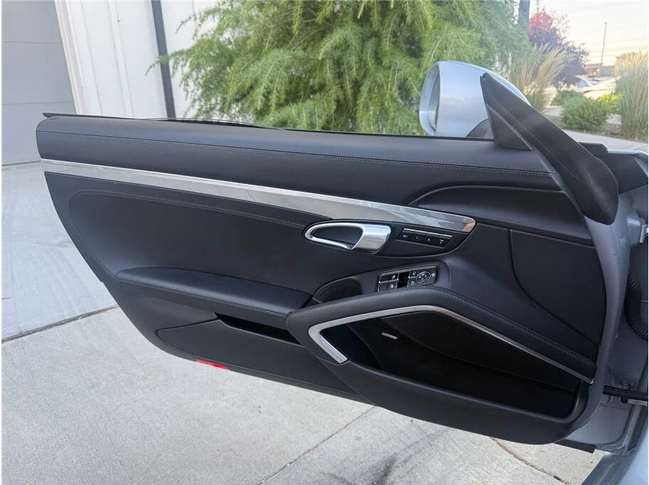 2014 Porsche 991 Carrera 4S - Image 27 of 31