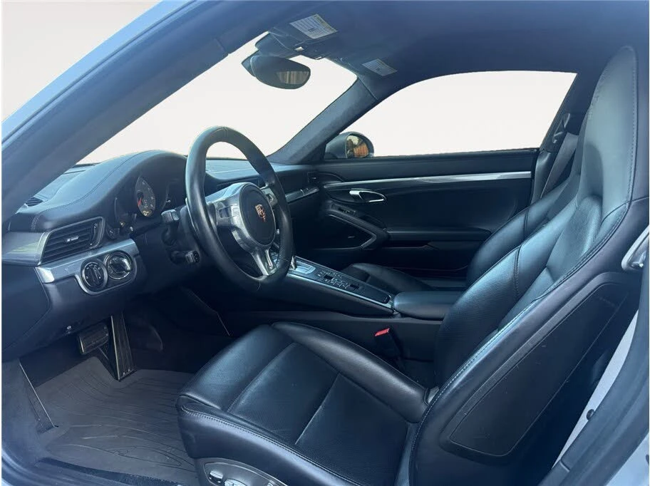 2014 Porsche 991 Carrera 4S - Image 9 of 31