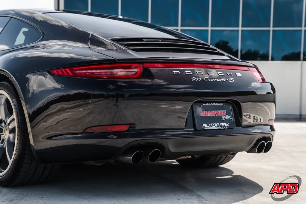 2014 Porsche 991 Carrera 4S - Image 28 of 31