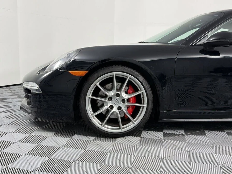 2014 Porsche 991 Carrera 4S - Image 23 of 30