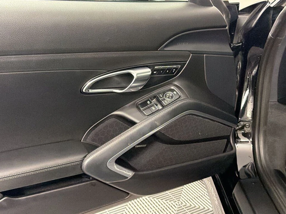 2014 Porsche 991 Carrera 4S - Image 25 of 30