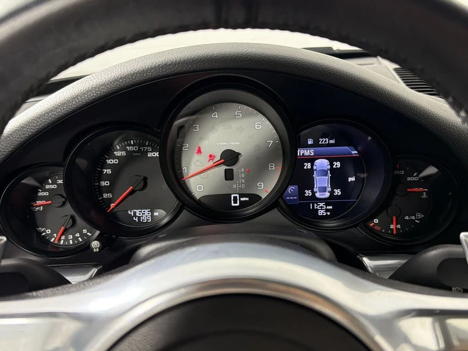 2014 Porsche 991 Carrera 4S - Image 18 of 30