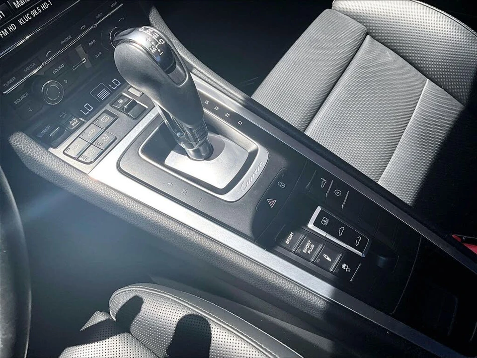 2014 Porsche 991 Carrera 4S - Image 17 of 26
