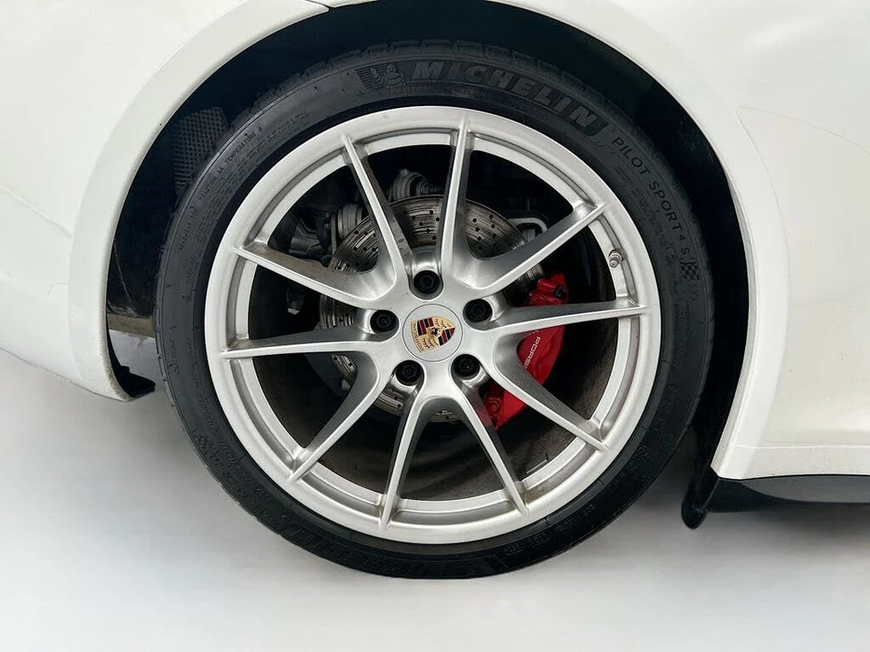 2014 Porsche 991 Carrera 4S - Image 29 of 31