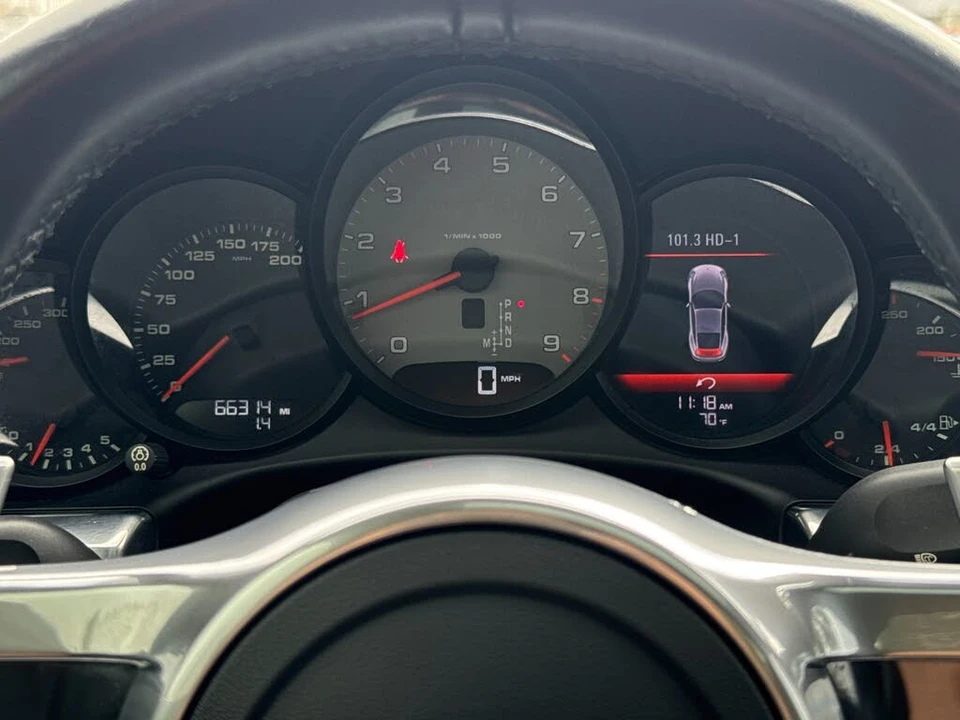 2014 Porsche 991 Carrera 4S - Image 29 of 31