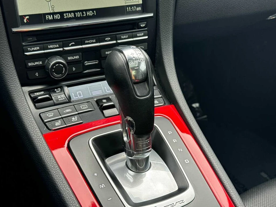2014 Porsche 991 Carrera 4S - Image 26 of 31