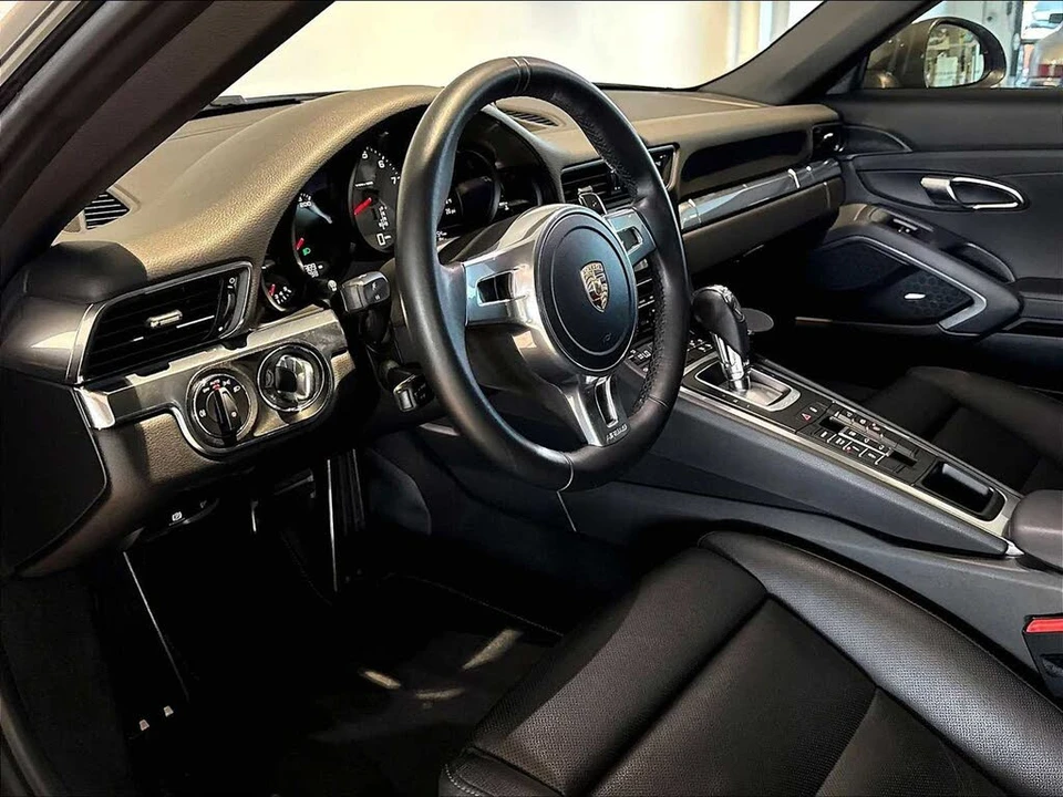 2014 Porsche 991 Carrera 4S - Image 5 of 30