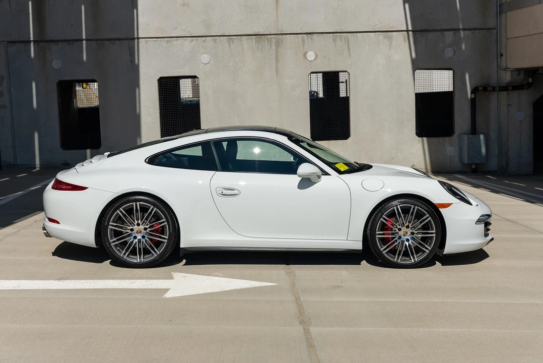 2014 Porsche 991 Carrera 4S - Image 19 of 31