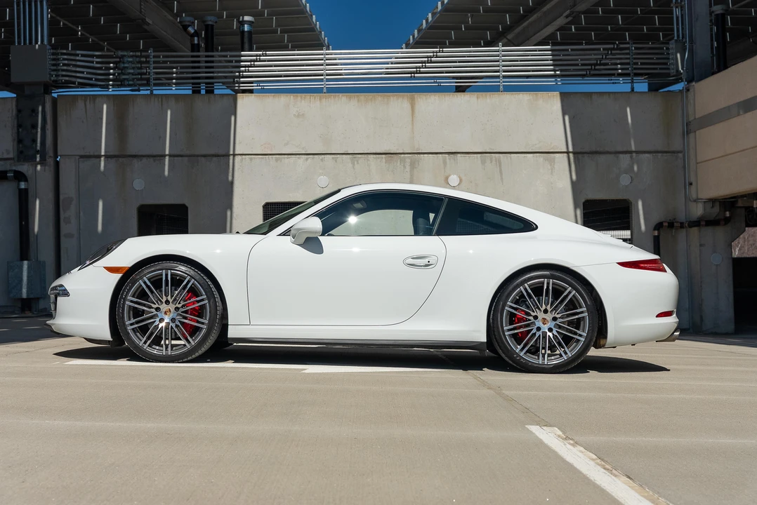 2014 Porsche 991 Carrera 4S - Image 10 of 31