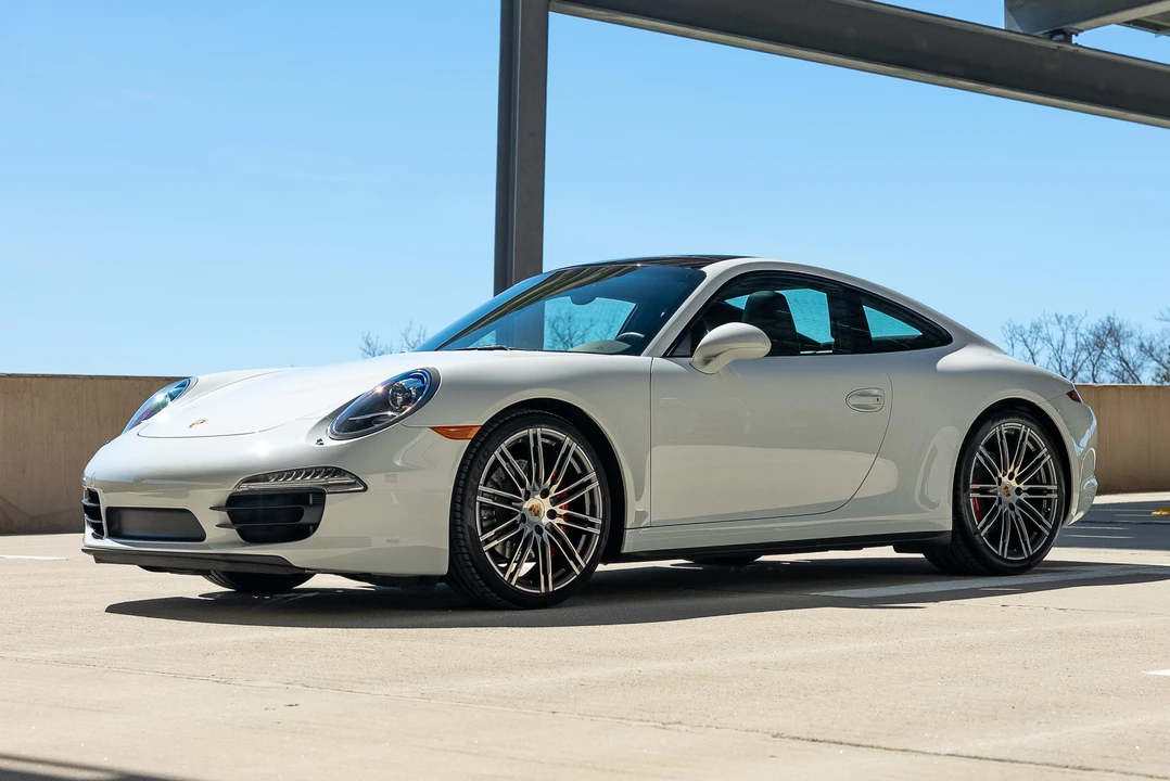 2014 Porsche 991 Carrera 4S - Image 9 of 31