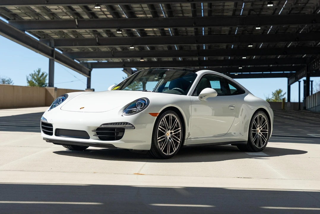 2014 Porsche 991 Carrera 4S - Image 8 of 31