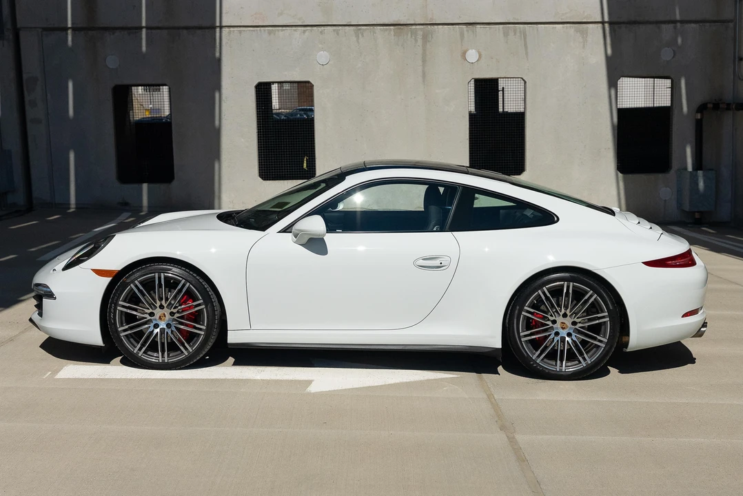 2014 Porsche 991 Carrera 4S - Image 12 of 31