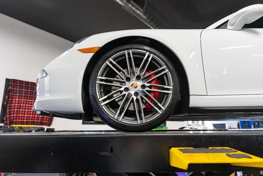 2014 Porsche 991 Carrera 4S - Image 26 of 31