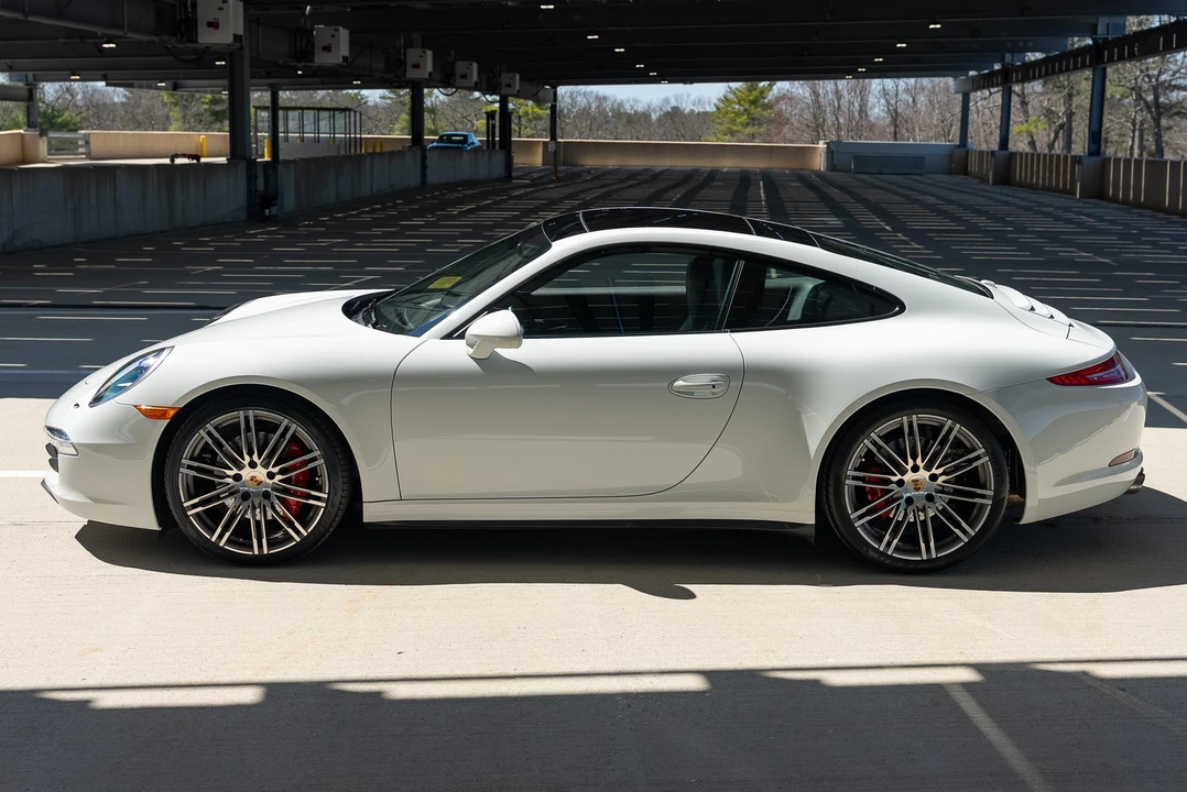 2014 Porsche 991 Carrera 4S - Image 11 of 31