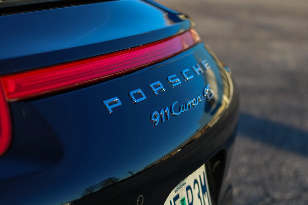 2014 Porsche 991 Carrera 4S - Image 24 of 31