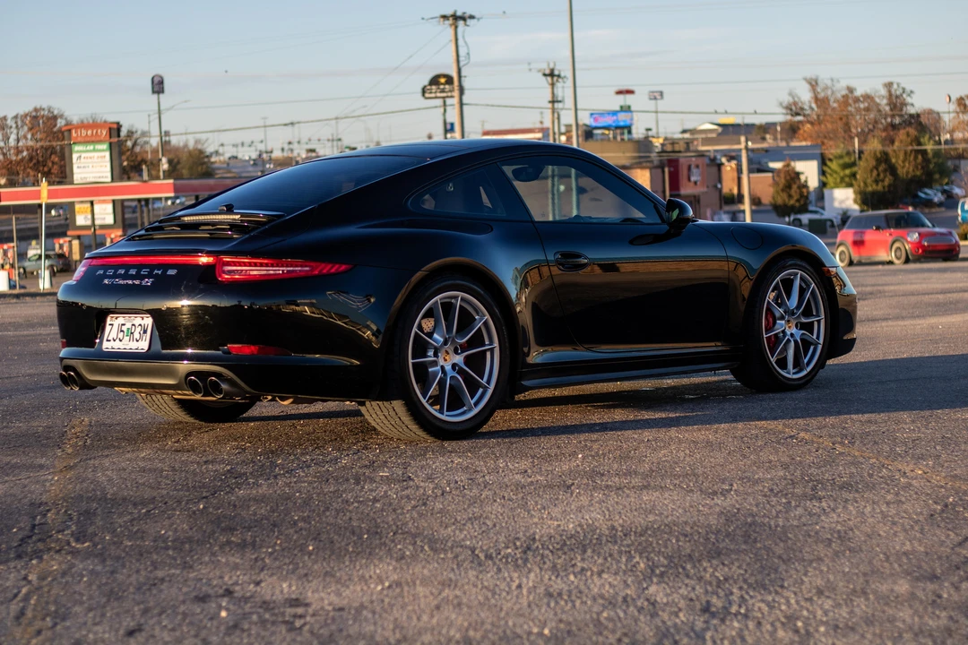 2014 Porsche 991 Carrera 4S - Image 12 of 31