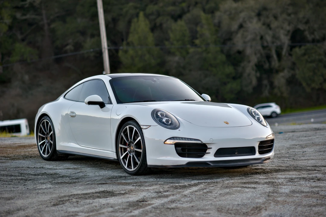 2014 Porsche 991 Carrera 4S - Image 17 of 30