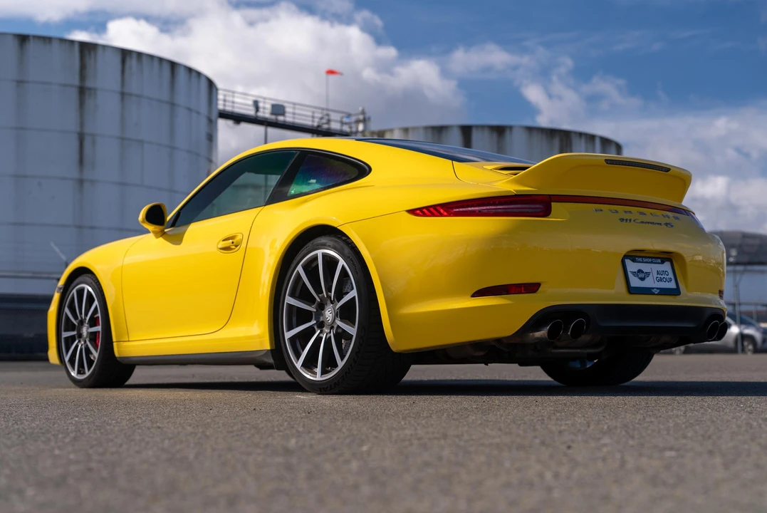 2014 Porsche 991 Carrera 4S - Image 24 of 31