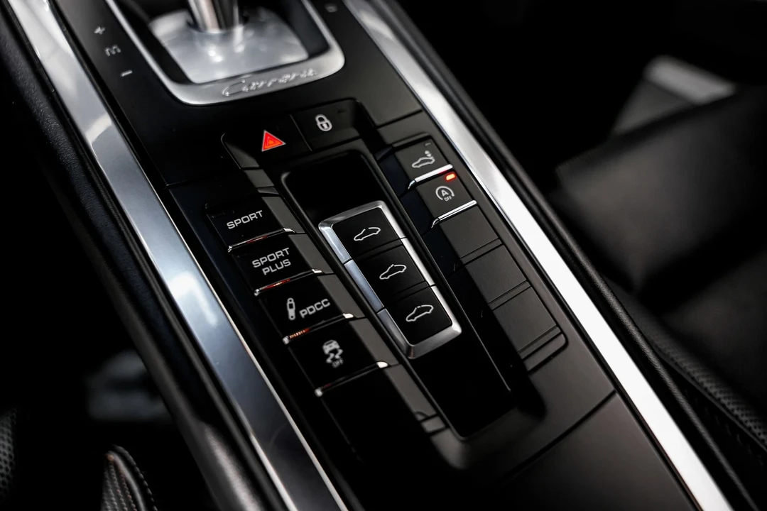 2014 Porsche 991 Carrera 4S - Image 17 of 21