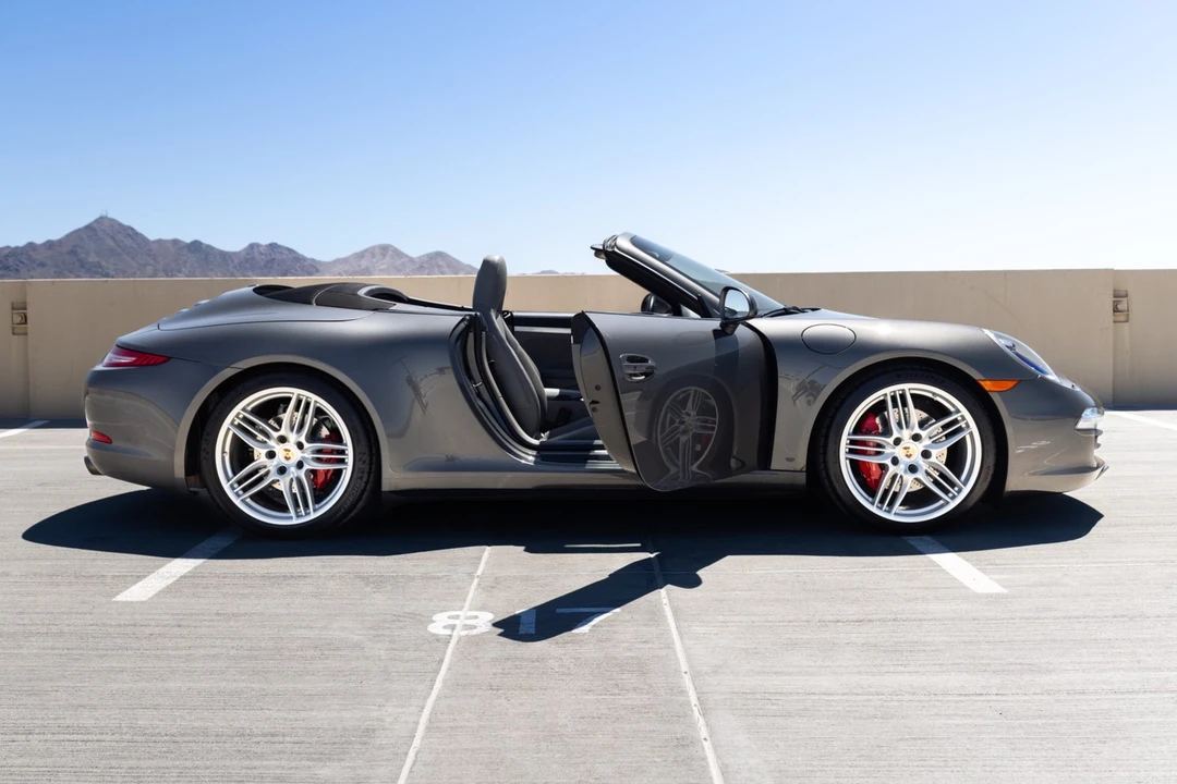 2014 Porsche 991 Carrera 4S - Image 15 of 31