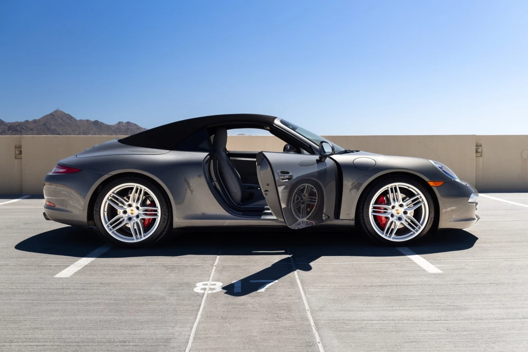 2014 Porsche 991 Carrera 4S - Image 17 of 31