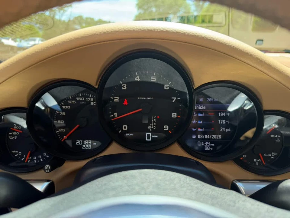 2014 Porsche 991 Carrera - Image 28 of 31