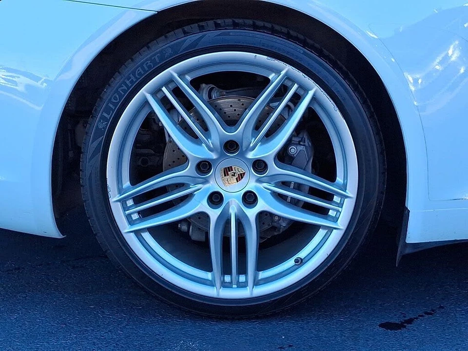 2014 Porsche 991 Carrera - Image 13 of 31