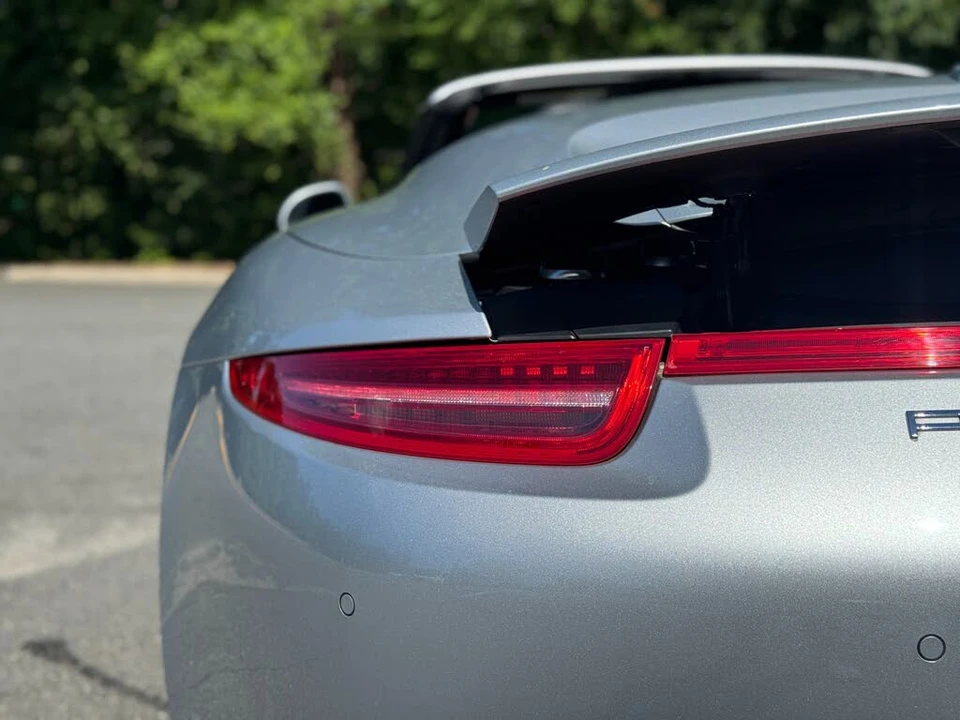 2014 Porsche 991 Carrera - Image 28 of 31