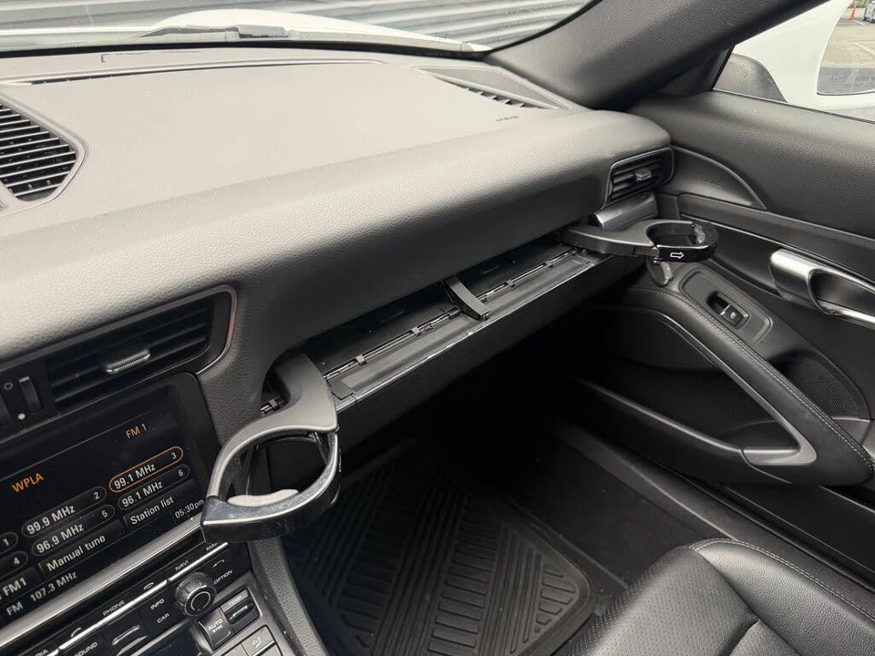 2014 Porsche 991 Carrera - Image 26 of 30