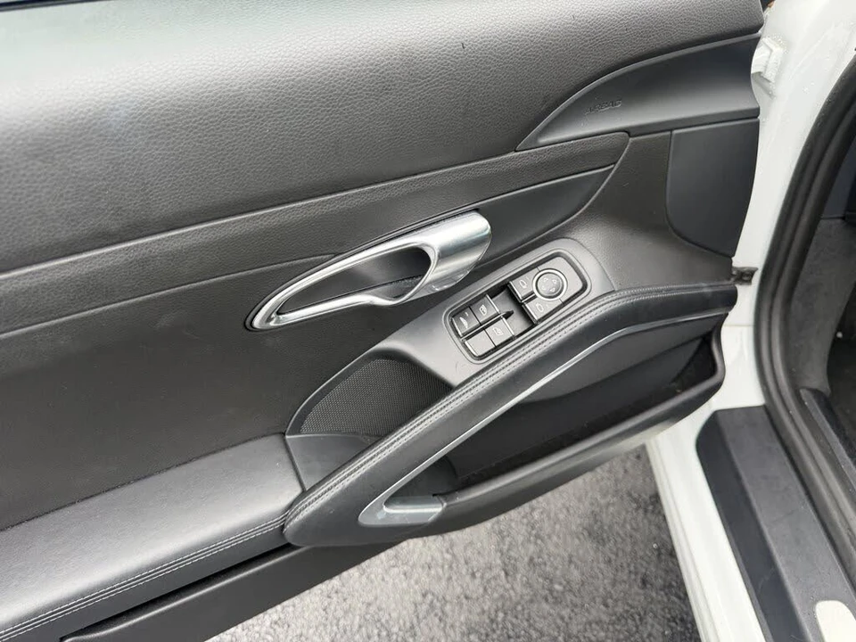 2014 Porsche 991 Carrera - Image 22 of 30