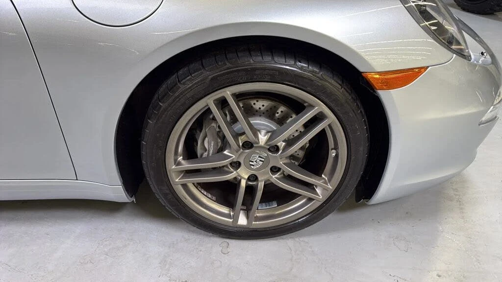 2014 Porsche 991 Carrera - Image 28 of 31