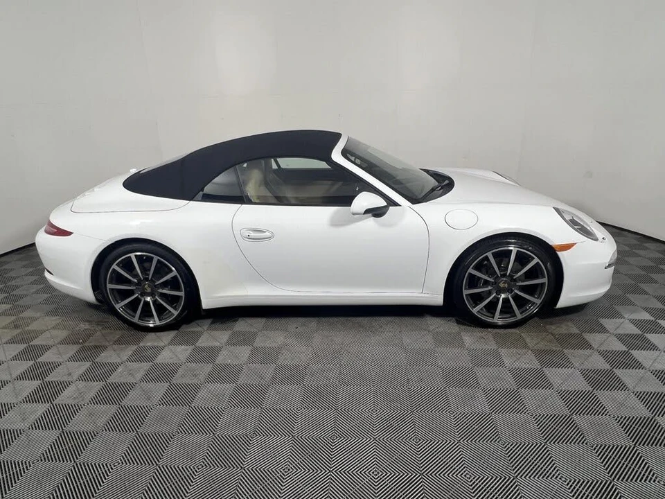 2014 Porsche 991 Carrera - Image 8 of 25