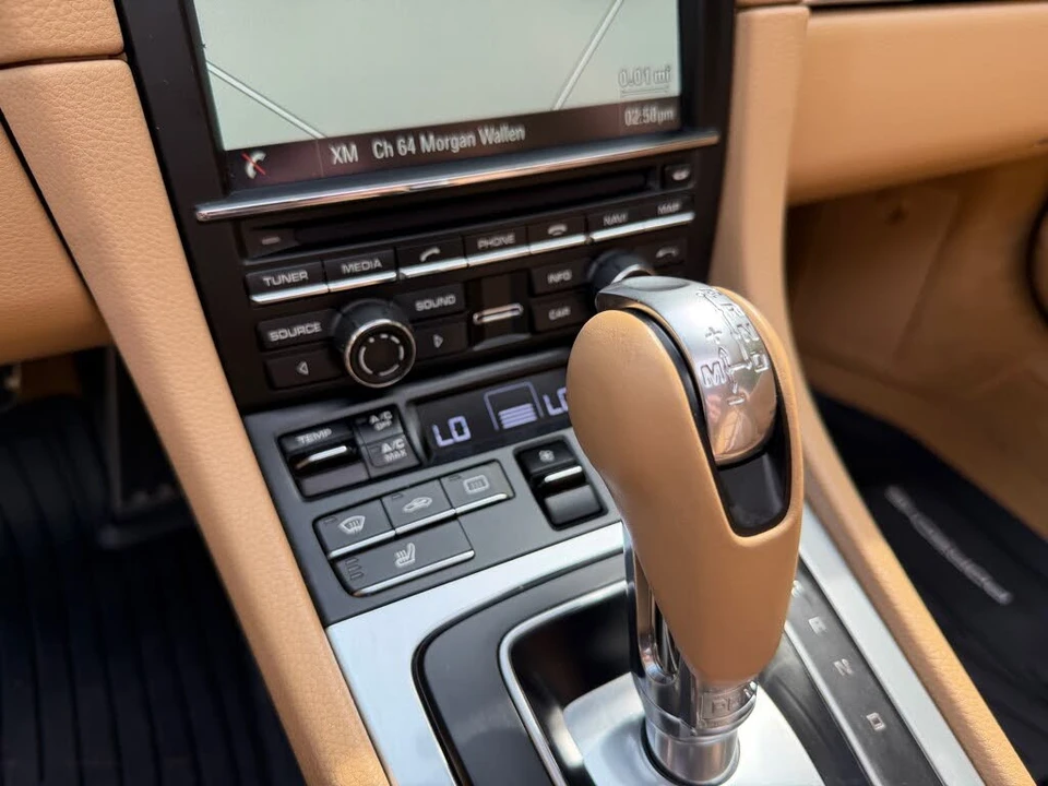 2014 Porsche 991 Carrera - Image 16 of 31