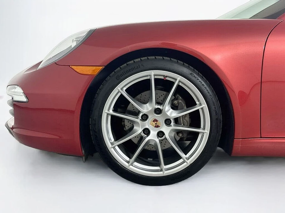 2014 Porsche 991 Carrera - Image 16 of 17