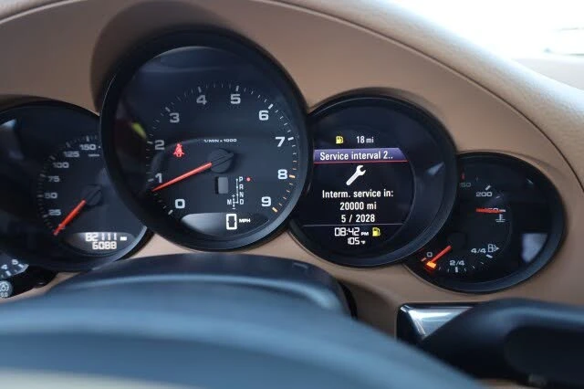 2014 Porsche 991 Carrera - Image 29 of 31