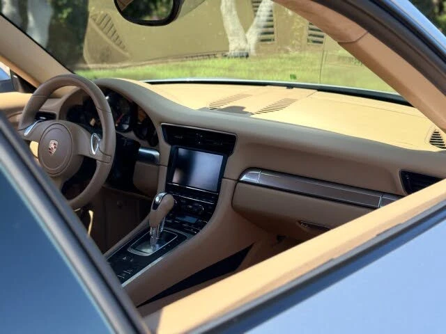 2014 Porsche 991 Carrera - Image 28 of 30