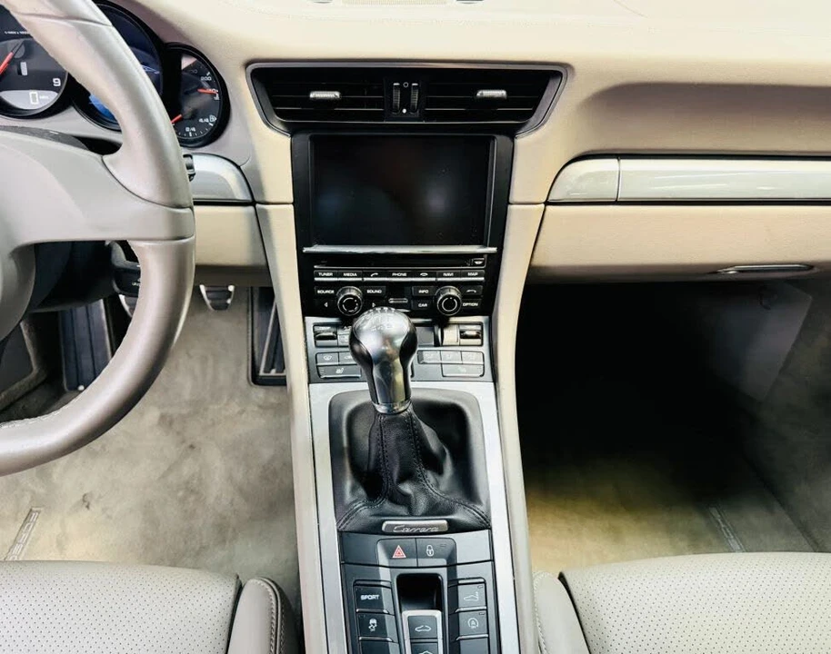 2014 Porsche 991 Carrera - Image 13 of 31