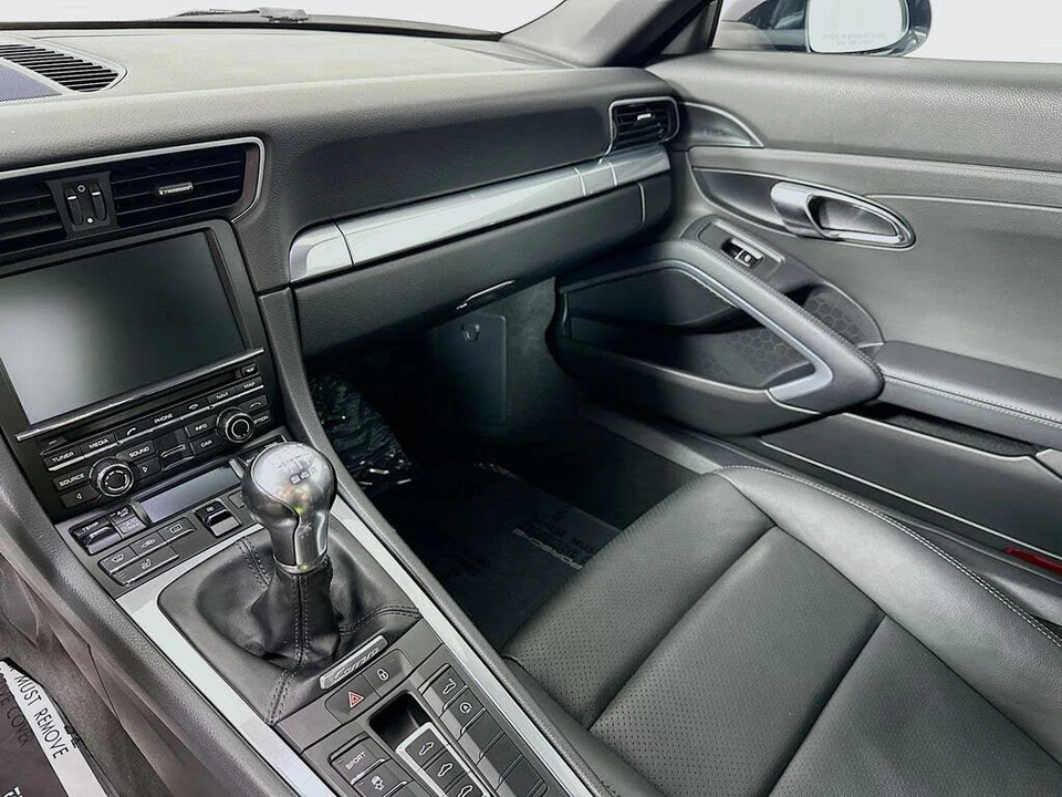 2014 Porsche 991 Carrera - Image 15 of 17