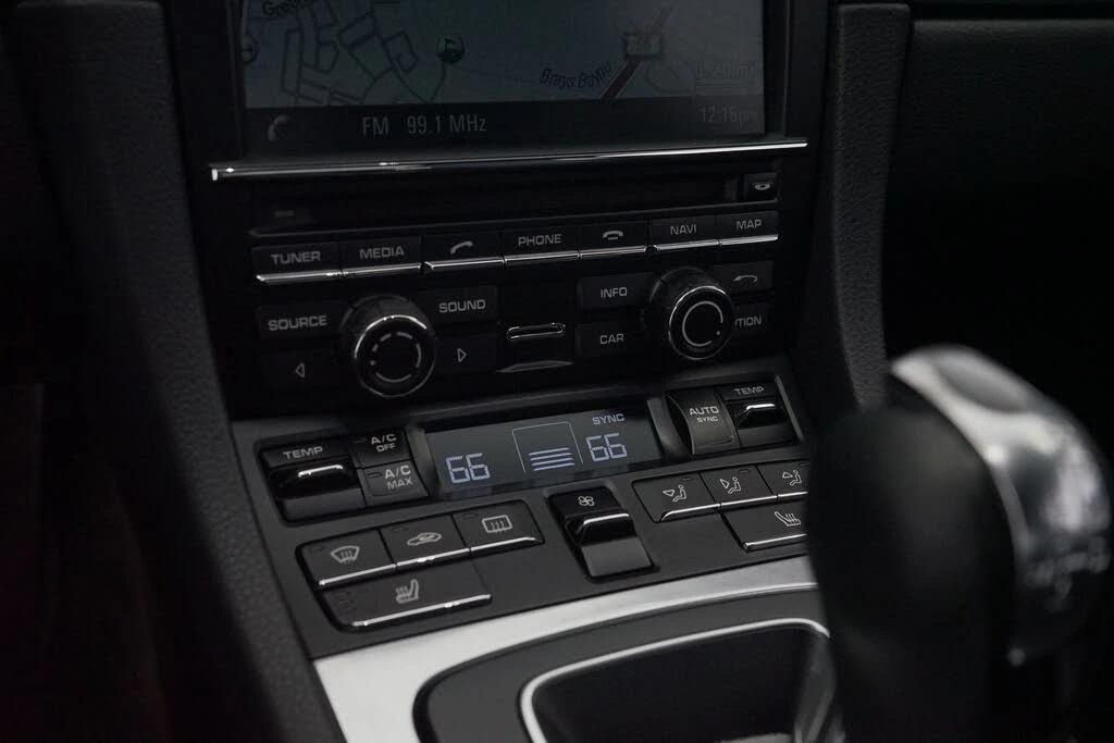 2014 Porsche 991 Carrera - Image 13 of 25