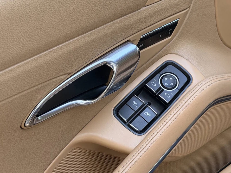 2014 Porsche 991 Carrera - Image 13 of 31