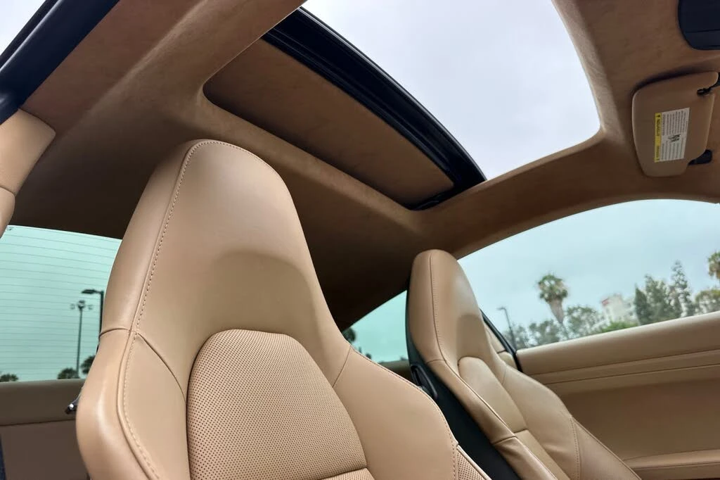 2014 Porsche 991 Carrera - Image 16 of 28