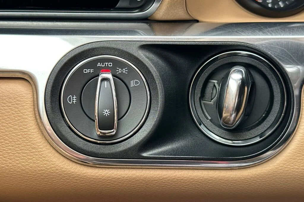 2014 Porsche 991 Carrera - Image 22 of 28