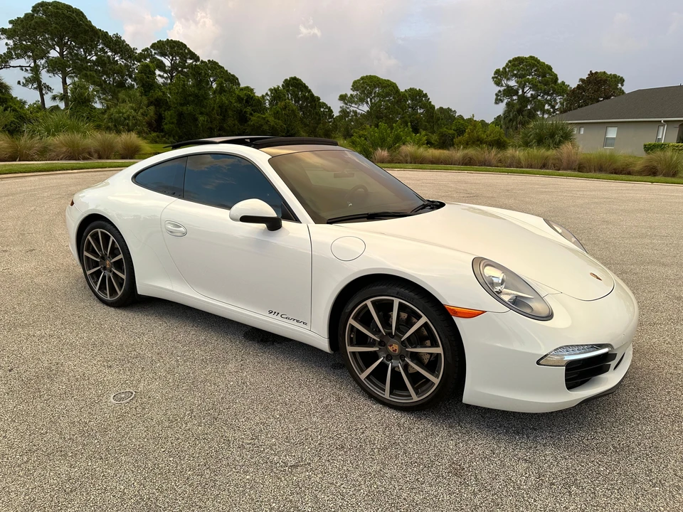 2014 Porsche 991 Carrera - Image 18 of 31