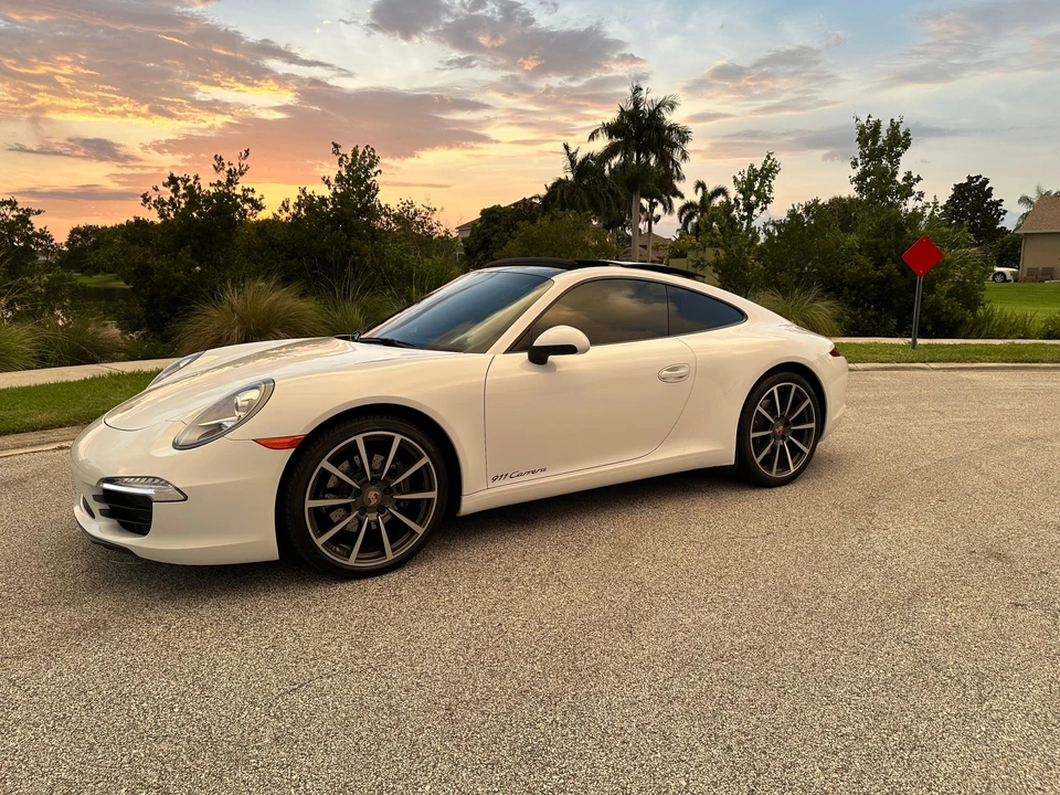 2014 Porsche 991 Carrera - Image 9 of 31